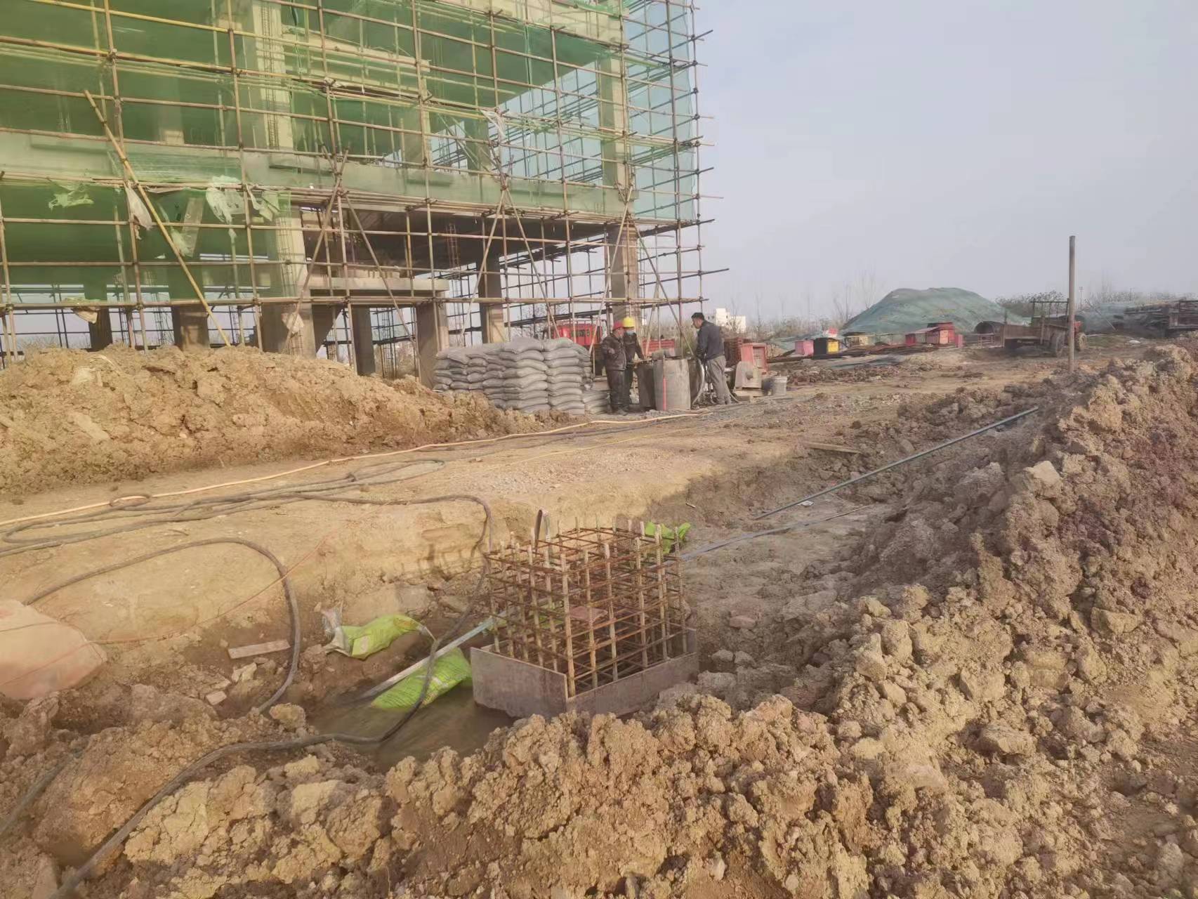 金凤当桥梁出现裂缝的时候应该及时加固修补